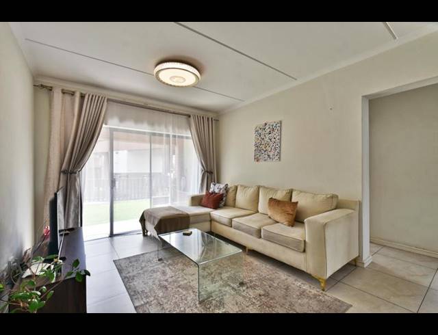 2 BEDROOM APARTMENT FOR SALE IN RANDPARK RIDGE